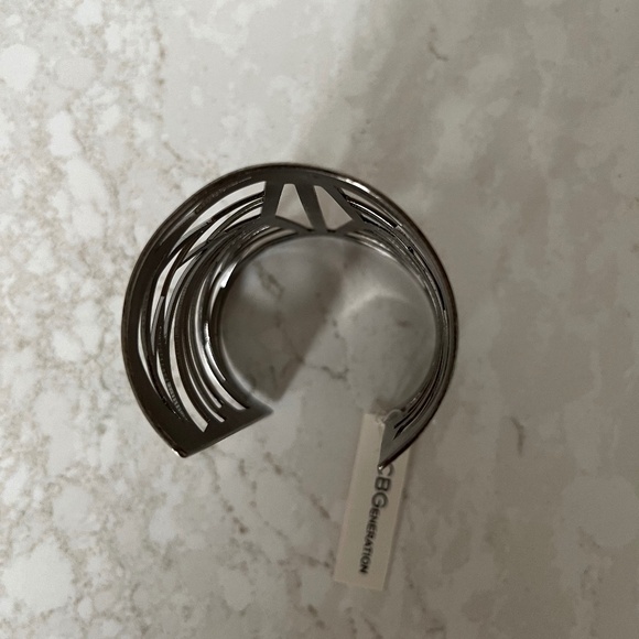 NWT 90s BCBG Generation Cuff Bracelet - Picture 3 of 7